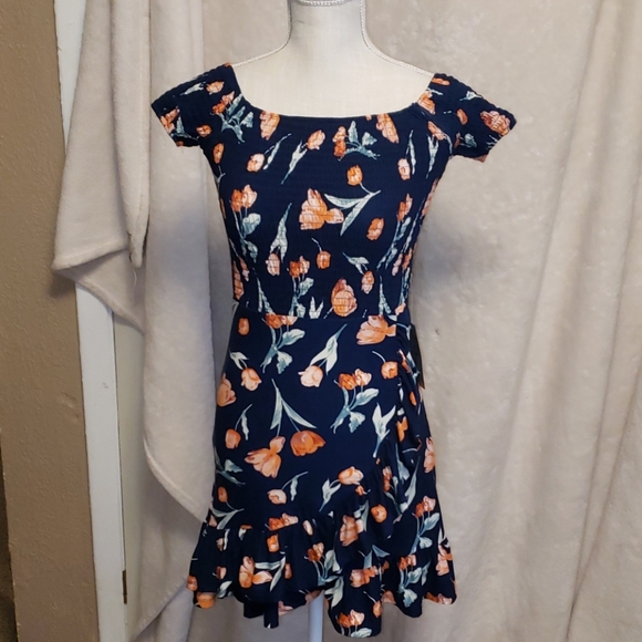 J for Justify Dresses & Skirts - 💚j for justify floral dress